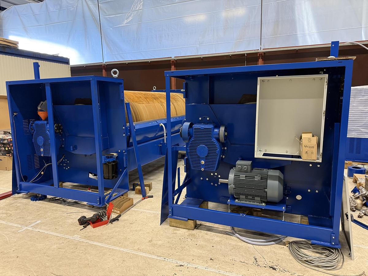 Used 1989 Ironer Lapauw 2 roll 1200 x 3300mm (429)