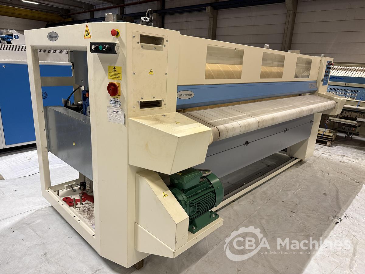 Used 2013 Ironer Electrolux C-Flex 2 roll 1200 x 3300mm GAS (944)