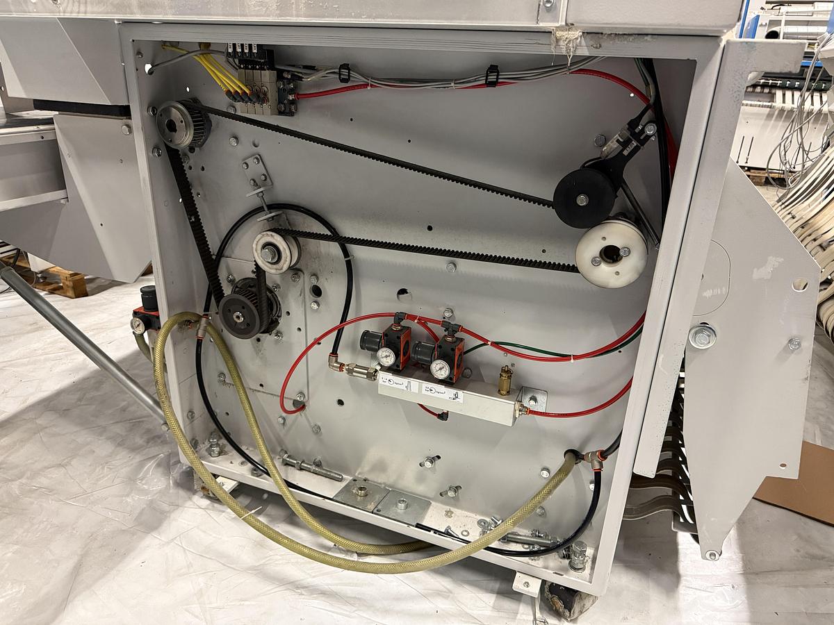 Used 2009 Ironing Line Lapauw 2x1200x3300 GAS + Jensen Classic + MFS Folder (905-906-907)