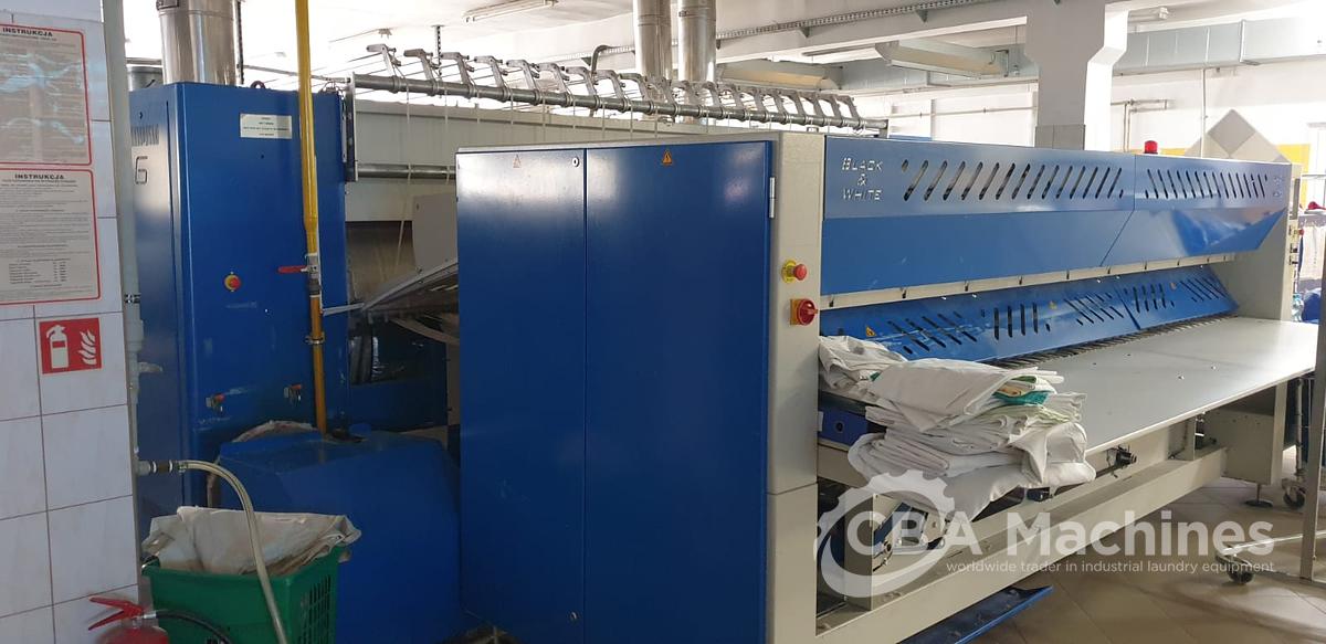 Used 2010 Folder Black & White Vega 3500mm ( 768 )