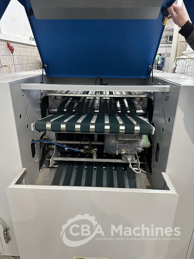 Used 2018 Towel folder Jensen Alpha T5 (857)