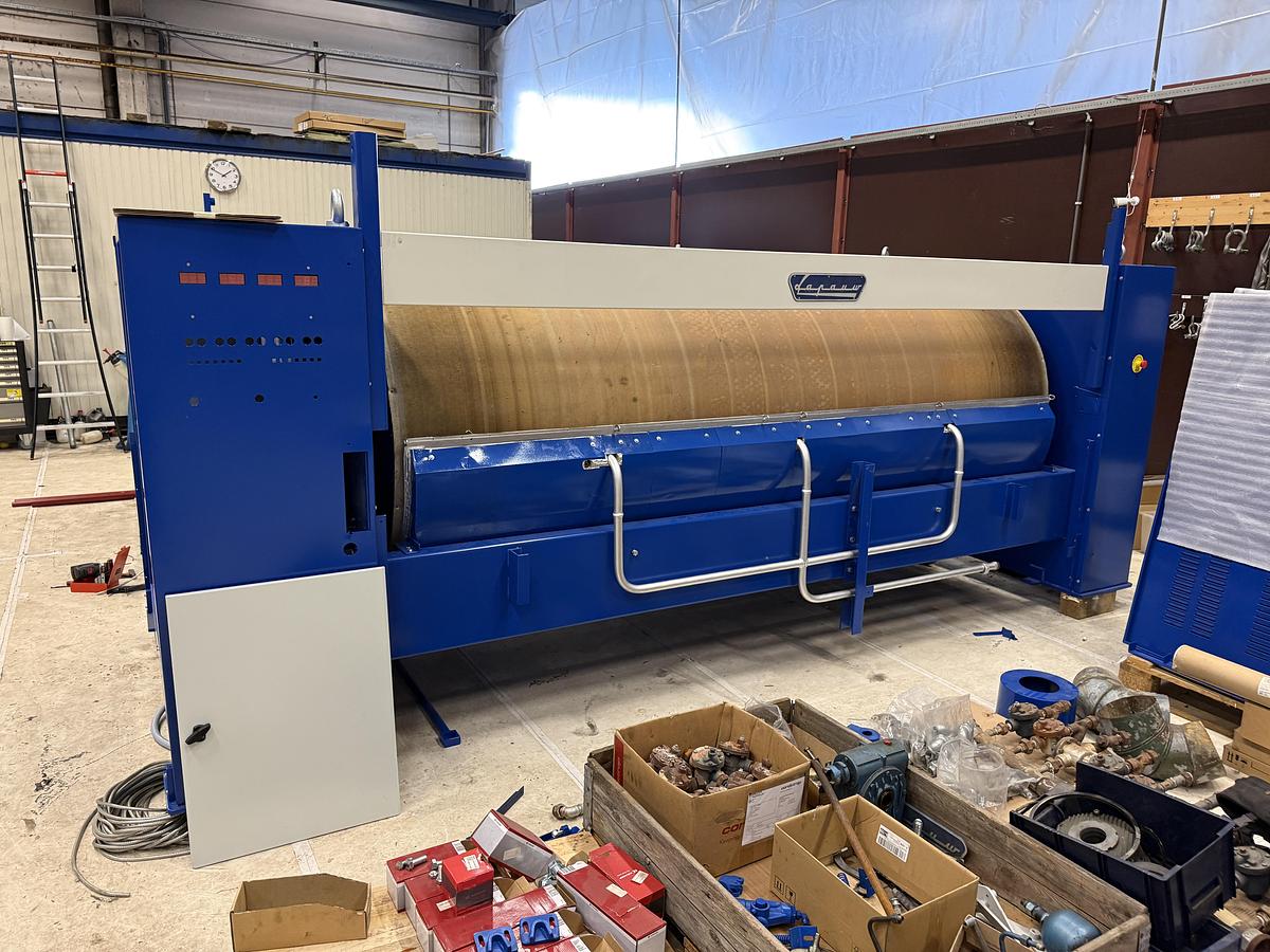 Used 1989 Ironer Lapauw 2 roll 1200 x 3300mm (429)