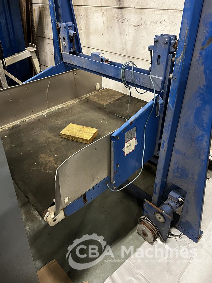 Used 2002 Shuttle Arista EHF100