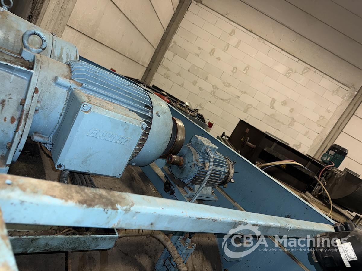 Used 2009 Washer Extractor Unica 200kg - 3 chambers