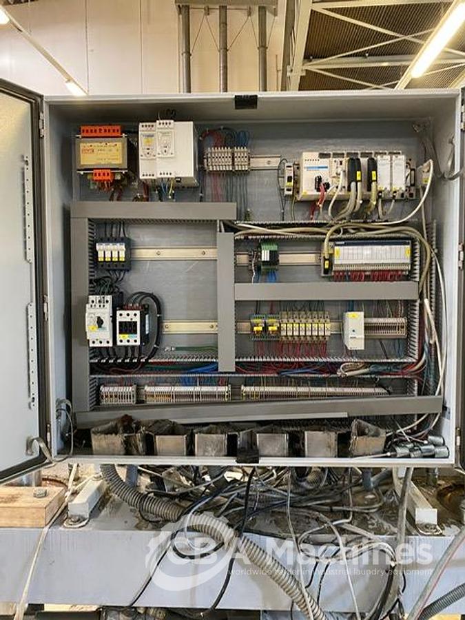 Used 2009 Girbau CBW System 12x50 with press + 100kg dryer