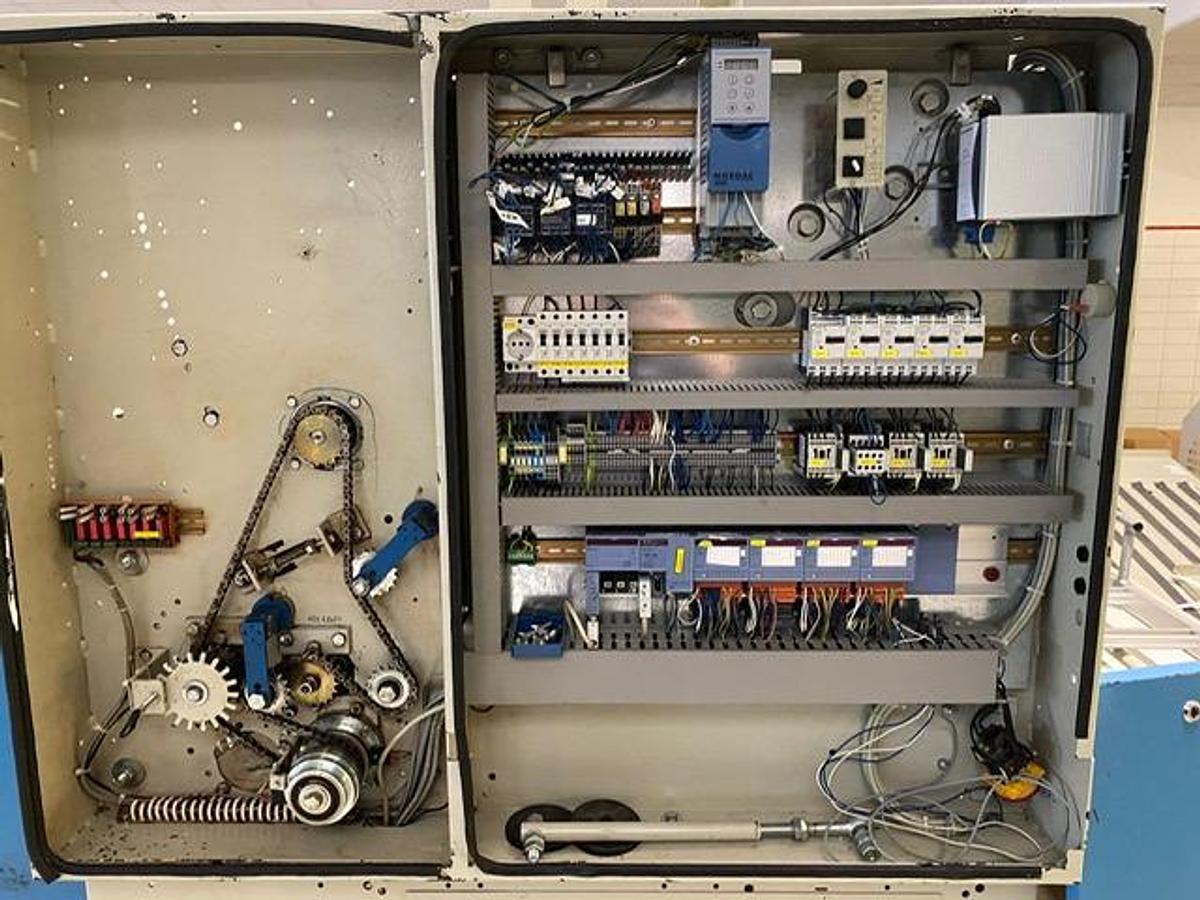 Used 2004 Kannegiesser SFM-33-1/2/3-3KR3-SR1L