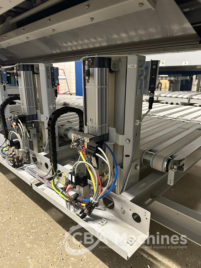 Used 2016 Towel Folder Jensen Jenfold Tematic Pro RH Twin