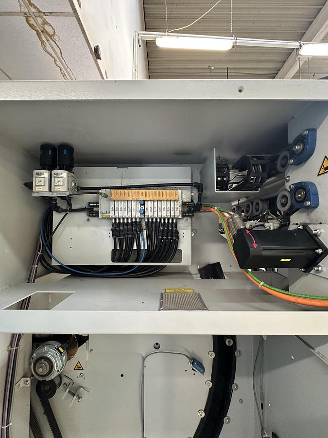 Used 2015 Kannegiesser Feeder EMQ Synchro 3000mm