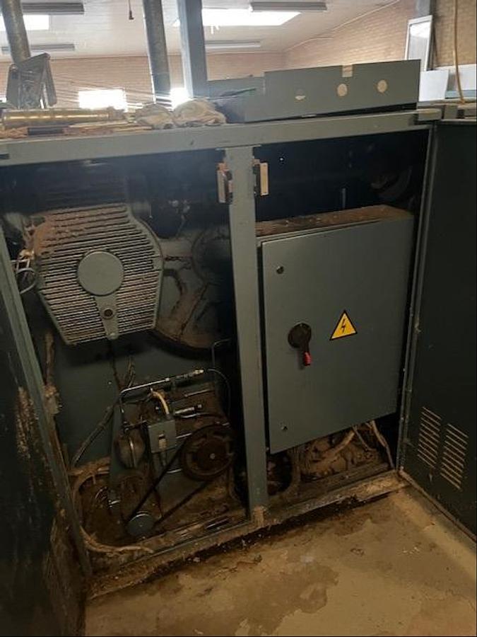 Used 1985 Lapauw 2 roll 900 x 3300mm steam