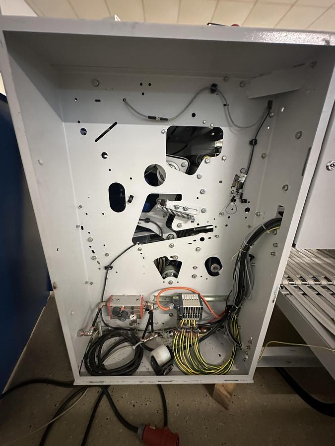 Used 2016 Towel Folder Jensen Jenfold Tematic Pro LH Twin