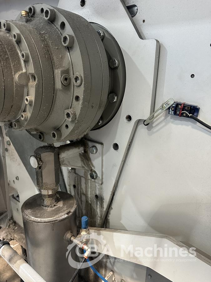 Used 2004 Ironer Jensen 2C1233