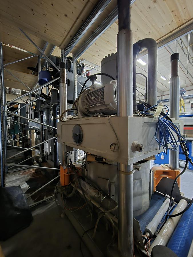 Used 2010 Lavatec LP572 Press 50kg 40bar (910)