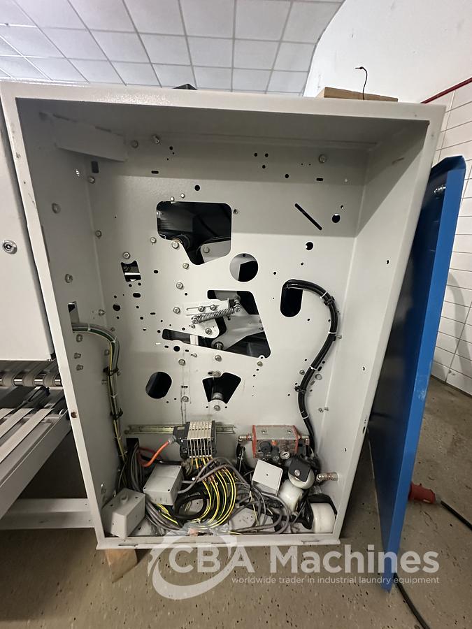 Used 2016 Towel Folder Jensen Jenfold Tematic Pro RH Twin