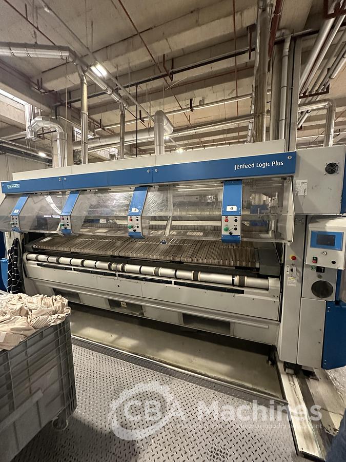 Used 2012 Feeder Jensen Jenfeed Logic Plus (1076)