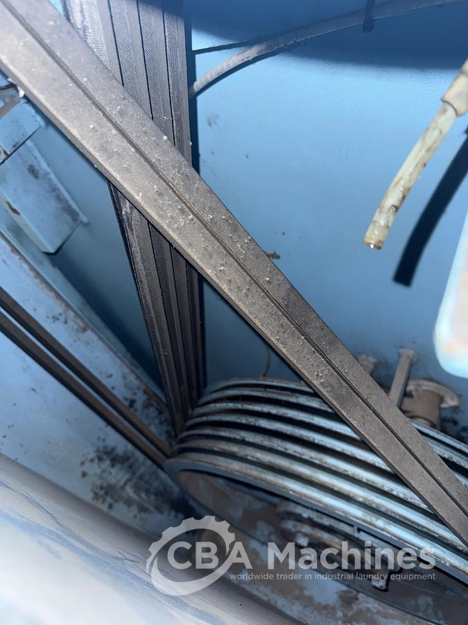 Used 2009 Washer Extractor Unica 200kg - 3 chambers