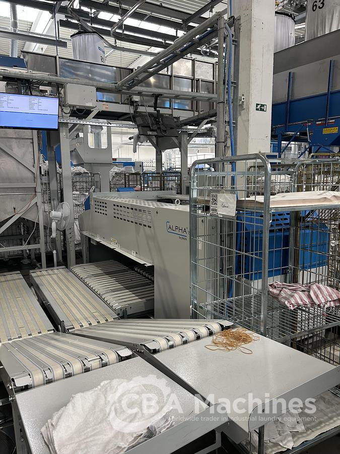 Used 2018 Towel Folder Jensen Alpha T5 (1074)
