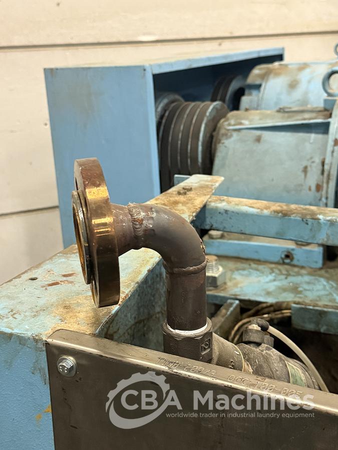 Used 2009 Washer Extractor Unica 200kg - 3 chambers