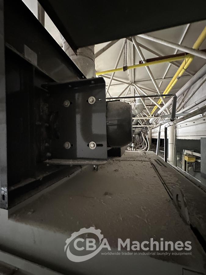 Used 2009 Girbau CBW System 12x50 with press + 100kg dryer