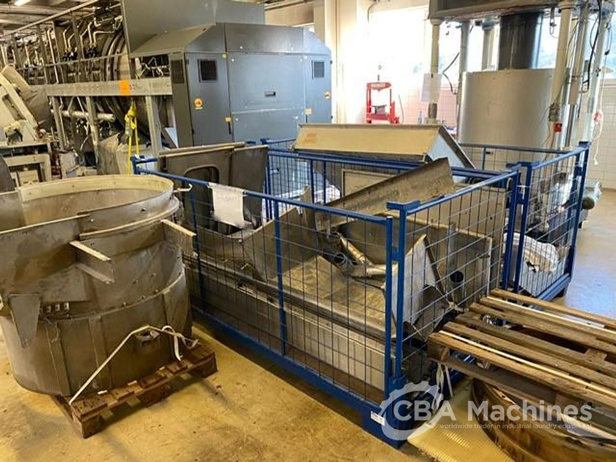 Used 2009 Girbau CBW System 12x50 with press + 100kg dryer