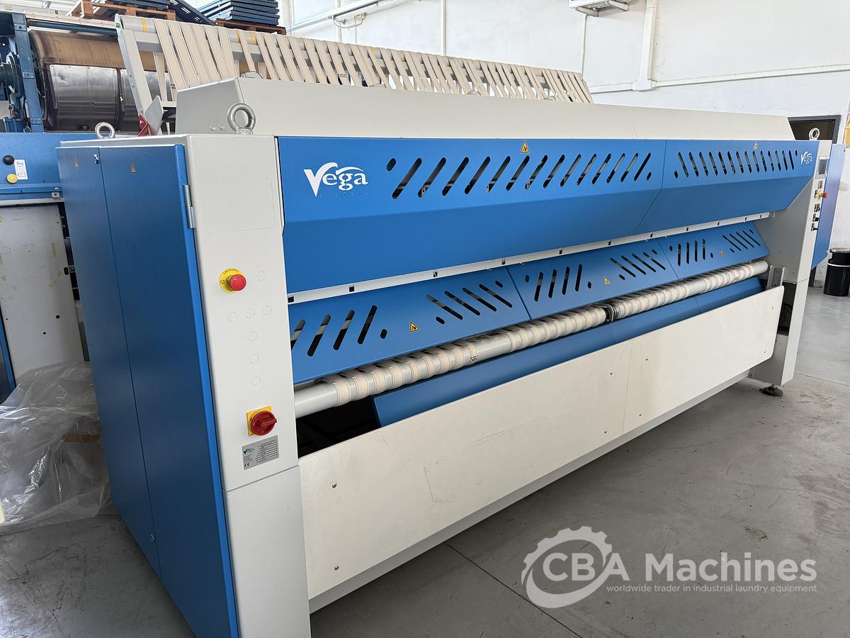 Used 2018 Vega Vegafold 3300mm 3/3-1 (3/2-2) (3-0-3)