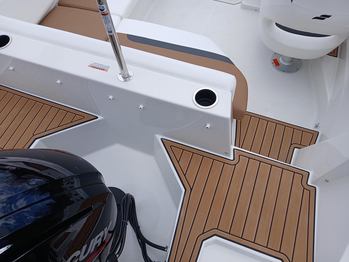 2026 Starcraft SVX 171 OB