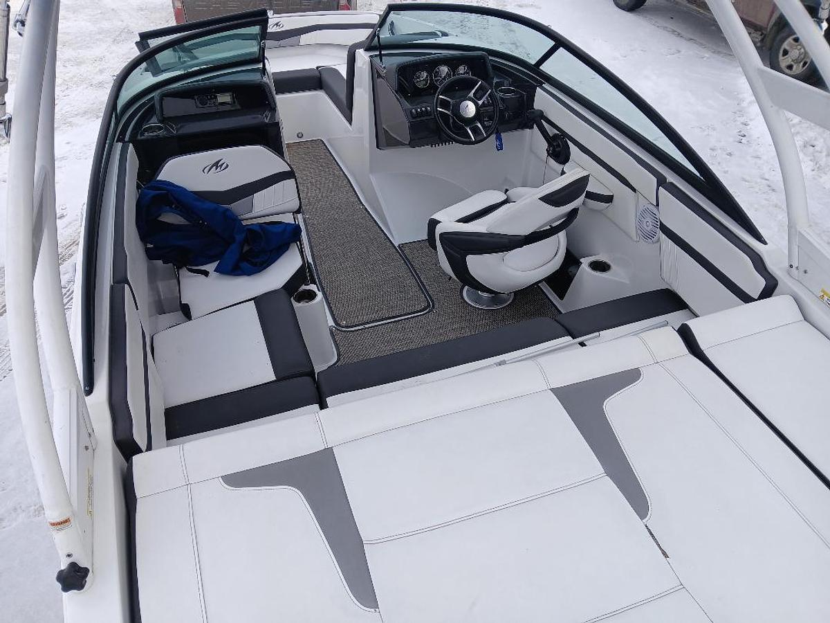 Used 2019 MONTEREY M20