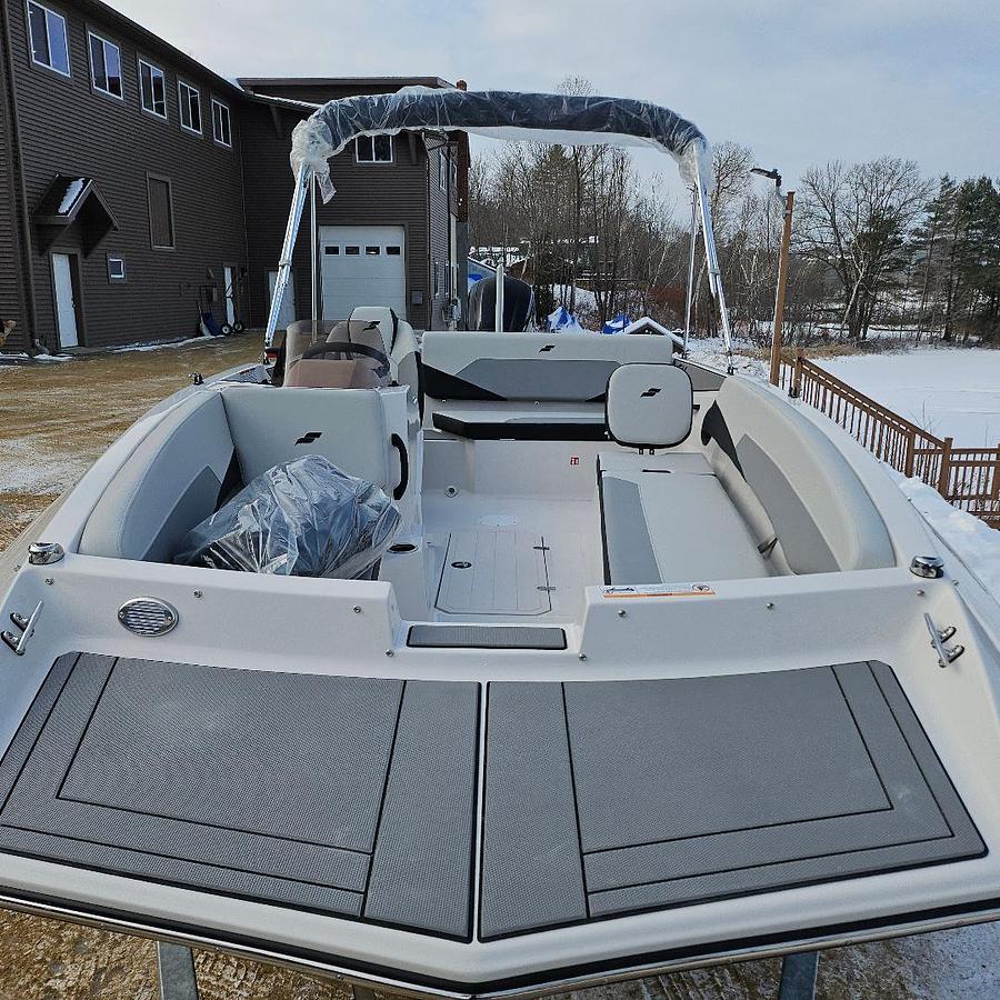 2026 Starcraft SV 18 O/B