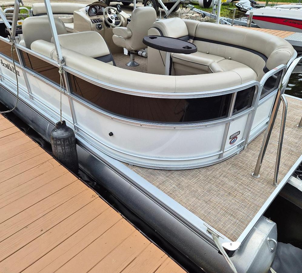 Used 2017 SOUTH BAY S220RS