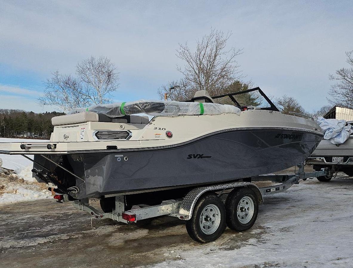 2026 Starcraft SVX 210 DC