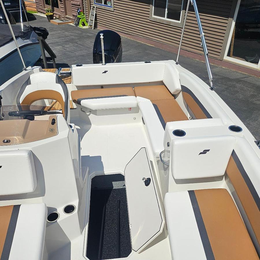 2026 Starcraft SVX 171 OB