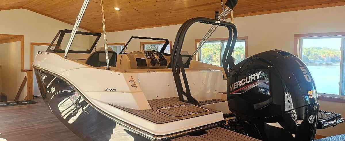 2026 Starcraft SVX 190 DC