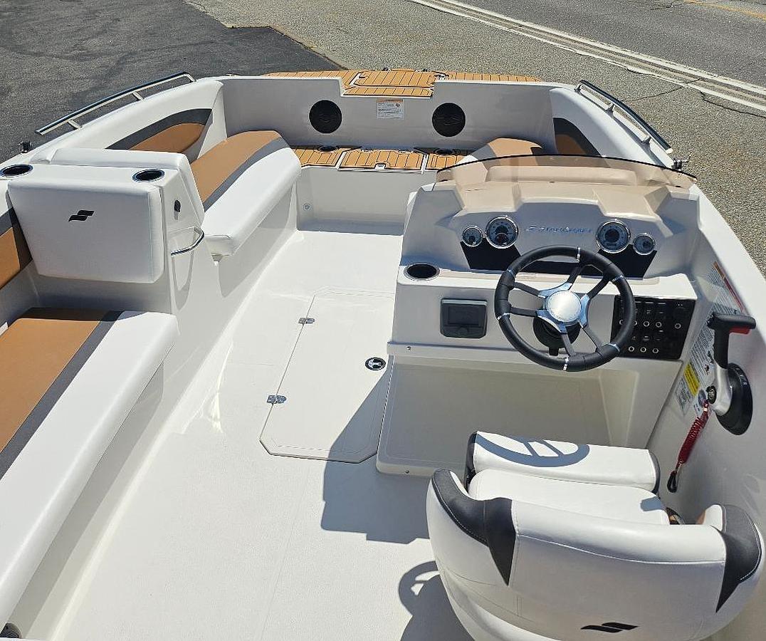 2026 Starcraft SVX 171 OB
