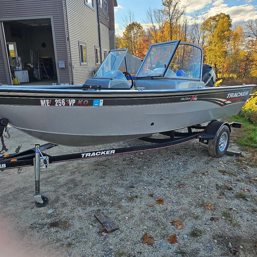 Used 2010 TRACKER PRO GUIDE V16