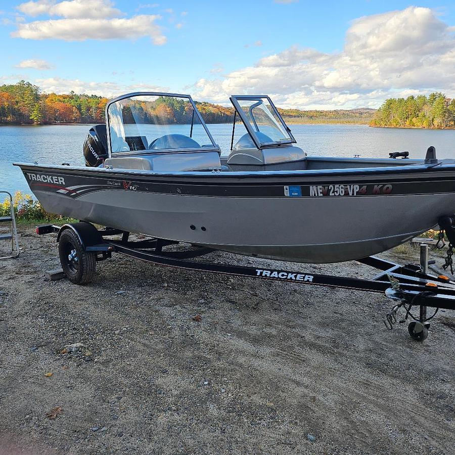 Used 2010 TRACKER PRO GUIDE V16