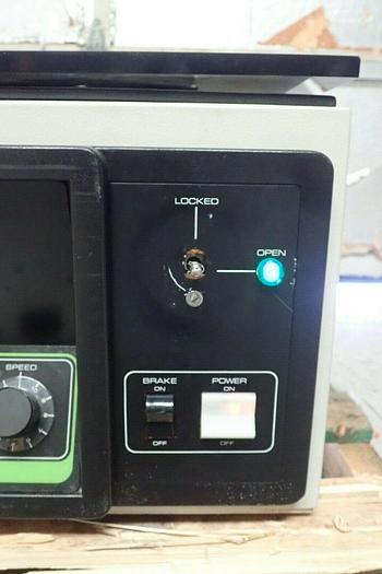 Used Du Pont Sorvall RT6000B Refrigerated Centrifuge with Rotor