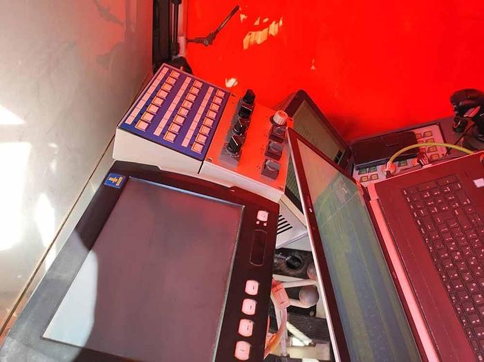 Used 2011 LIEBHERR HS885HD + BAUER CUTTER - 70 METROS