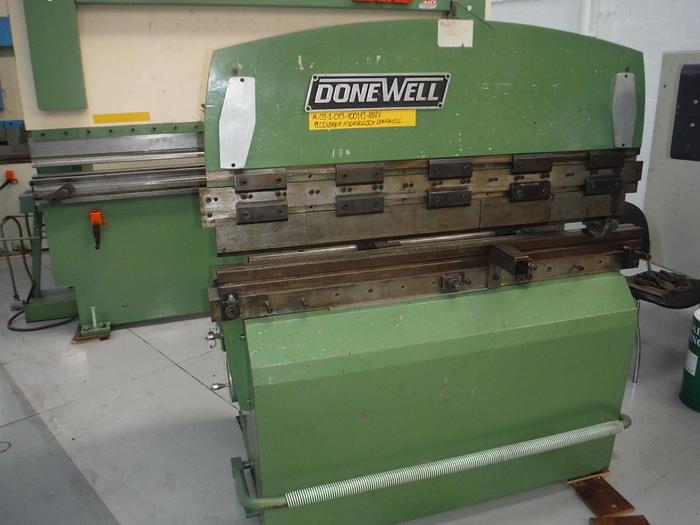 D'occasion PLOOIBANK HYDRAULISCH DONEWELL