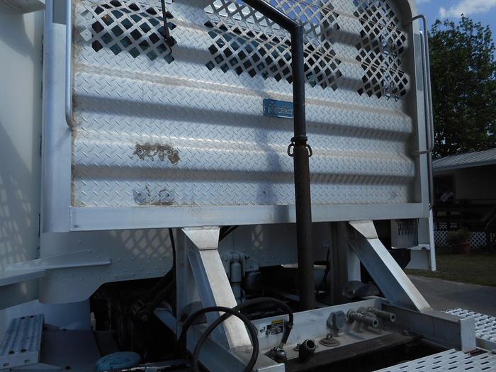 Used 2009 Peterbilt 386