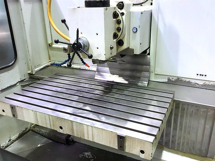 Gebraucht 1992 Werkzeugfräsmaschine - Universal MIKRON WF 31 D