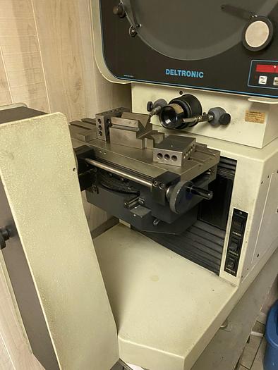 Used Deltronics  Optical Comparator Model DH-214