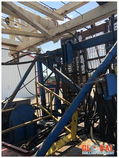 Used Item 0941 : 1981 Corsair Crane Carrier Workover Rig