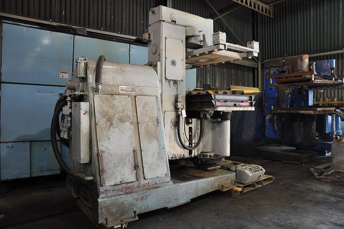 2001 BRITISH MOLDING MACHINE BT7 JOLT SQUEEZE TURNOVER