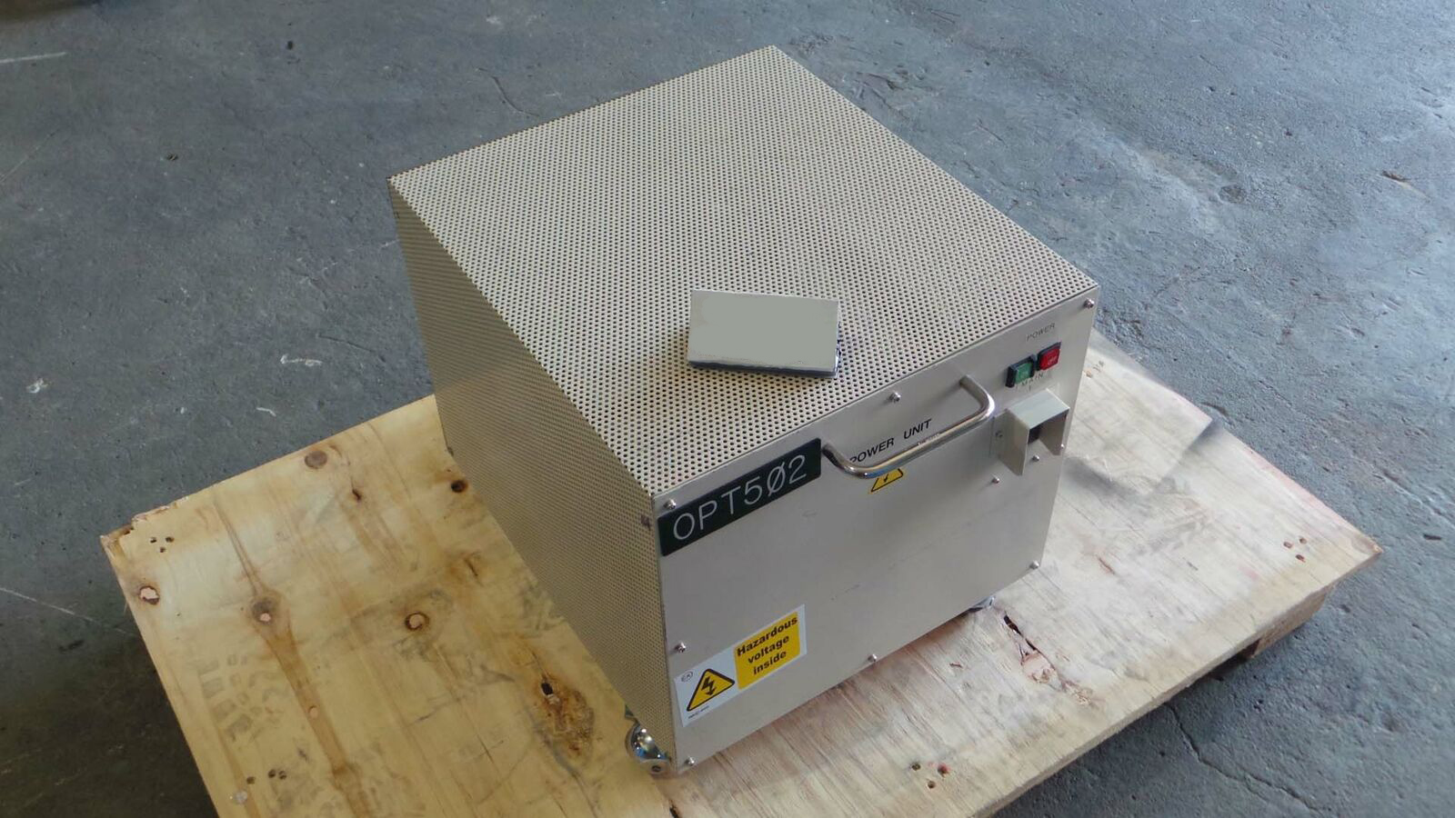 Used Nikon Power Unit, Power Supply ROLL AROUND / 220~240 V / 4A / 50~60Hz / OPTiSTAT