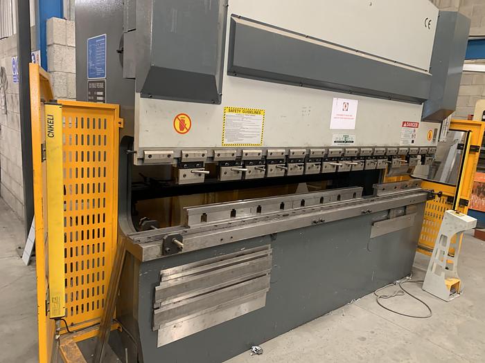 Used Mantech 3m x 100 ton CNC press brake 2 axis