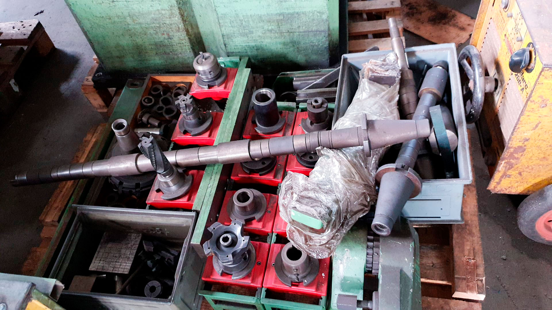 Used Induma 2045 - Milling Machine - 1988