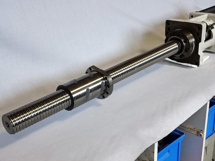 Sychronmotor mit Kugelgewindetrieb, MDD115C-N-015-N2M-130GB2, Rexroth, neuwertig