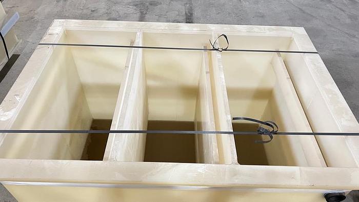 Used Poly-30x29-Item#852