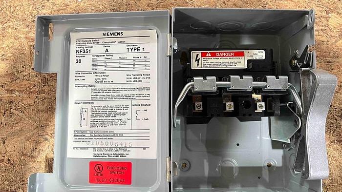 Used SIEMENS Enclosed HD Switch-Item#725