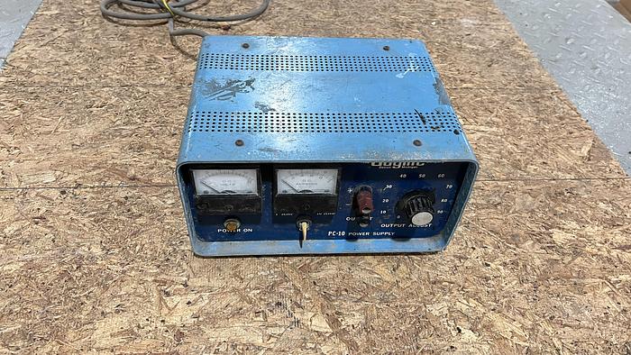 Used Udylite Table Top Rectifier/ 12V 10A