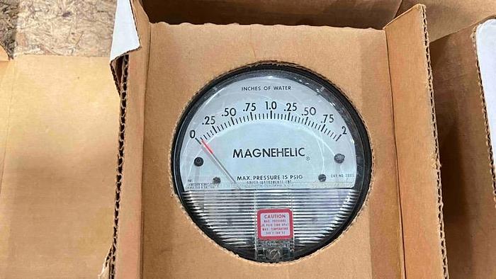 DWYER Pressure Gage-Item#717